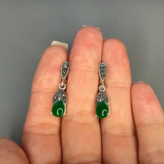 Серьги 'Лилия' с хризопразом и марказитами